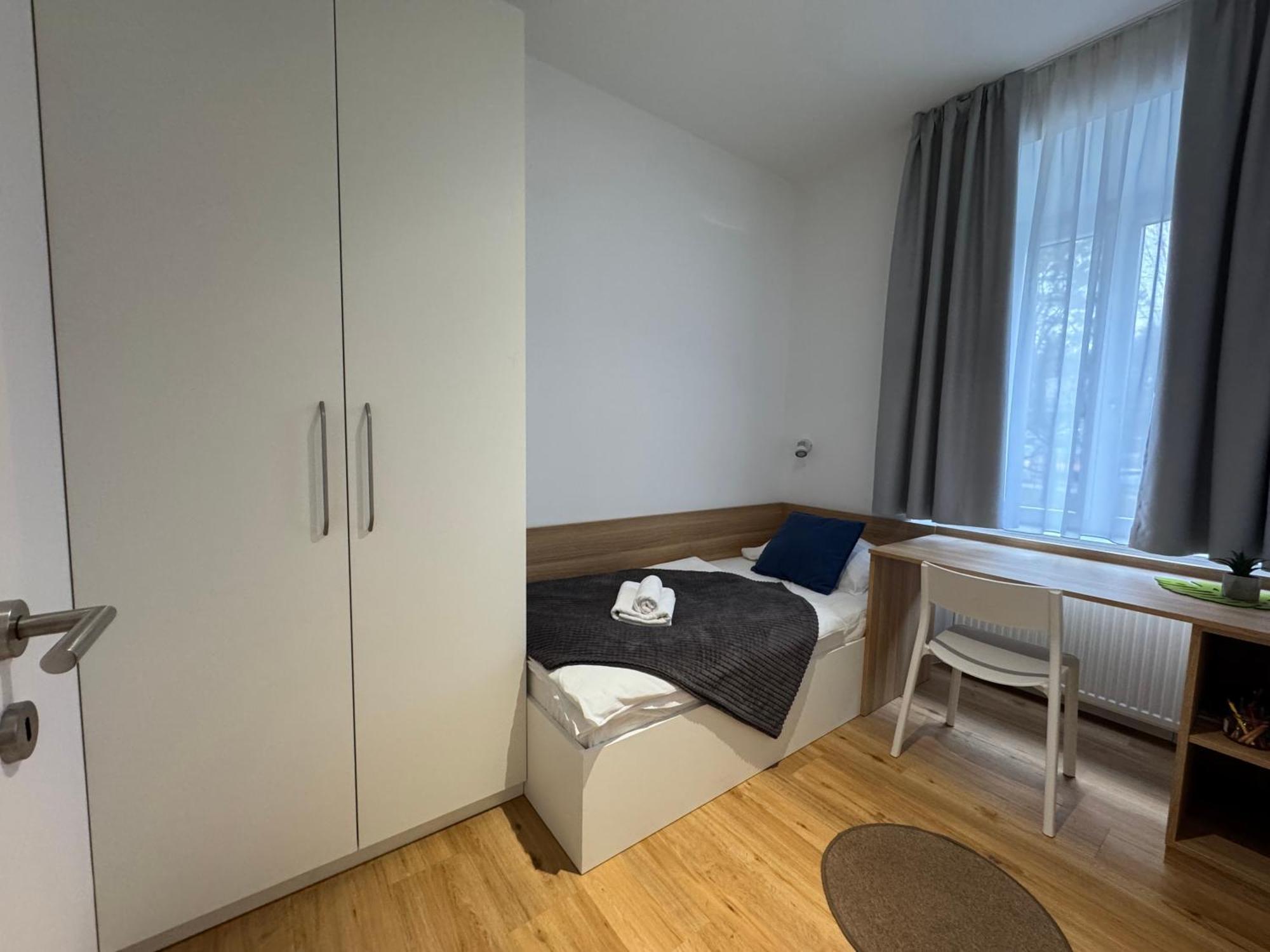 Apartments Tivoli Liubliana Habitación foto